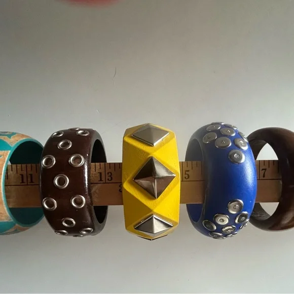 Stylish Multicolor Bangle Set - Picture 2 of 16